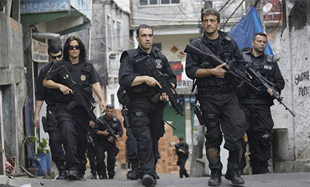Agentes de la policía militar en Río de Janeiro Río de Janeiro vive una crisis de seguridad